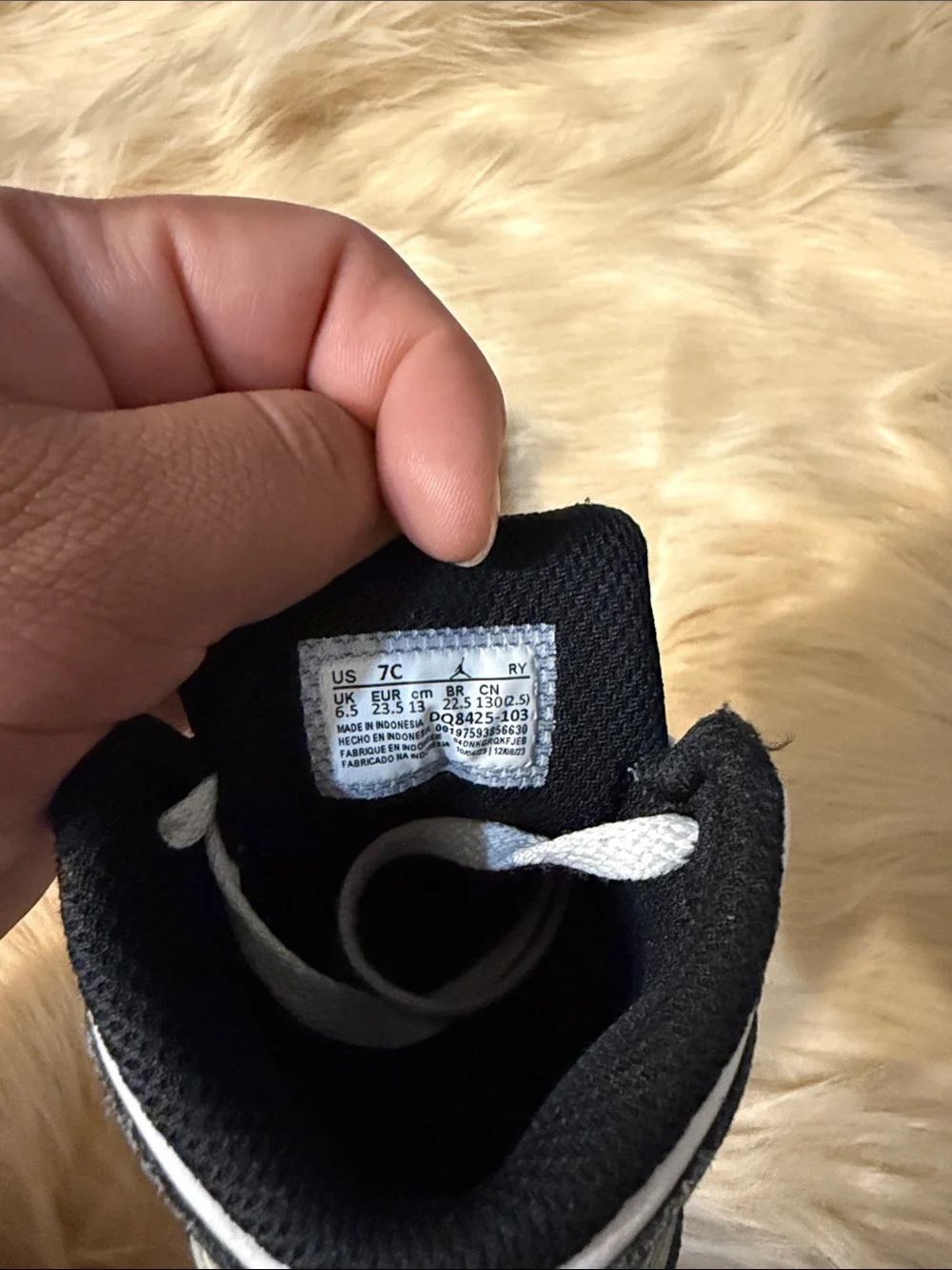 Nike Kids High-Top Sneakers in White, Black and Mint